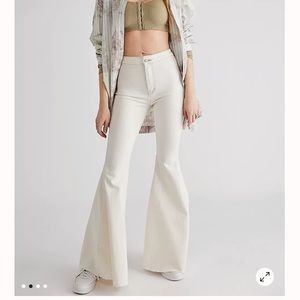 Just Float on Glare Jeans